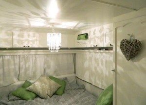 Caravan-Bedroom