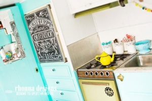 ChalkboardFridge_TheDazey_VintageTrailerRefurb_RhonnaFarrer