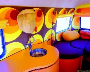 bubbles-retro-artdeco-vintage-fibreglass-1972-oxford-concord-new-zealand-caravan-hil-mario-stapper-life-enjoyers-wanaka-freedom-camping-the-flying-tortoise-002