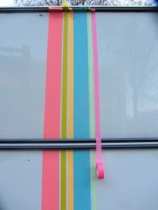 Masking tape op caravan