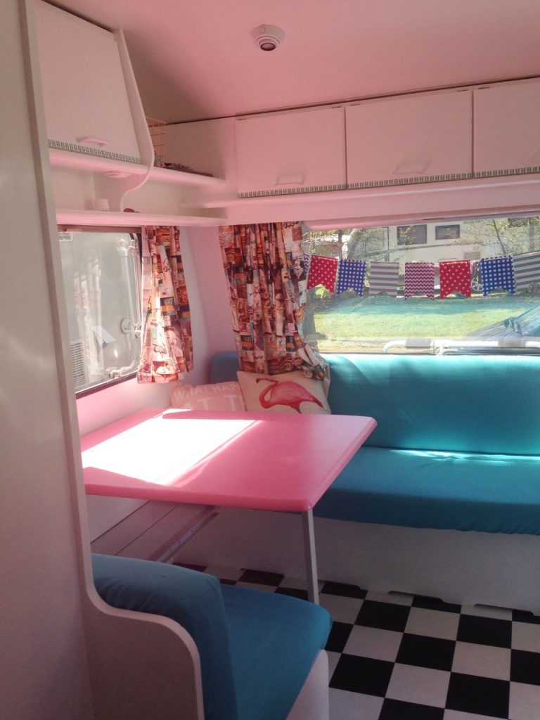 Chateau caravan flamingo | Caravanity 8