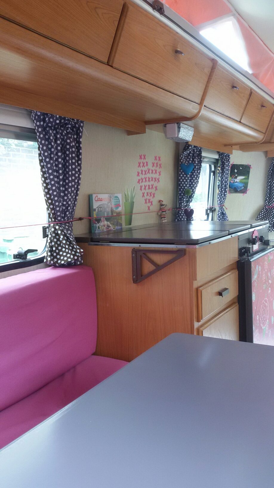 Eriba pink | Caravanity 3