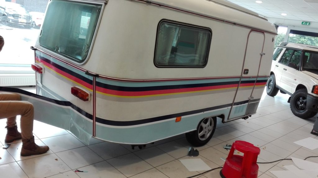 Pat Verzoenen verkoopplan Wrap je caravan - Caravanity | happy campers lifestyle